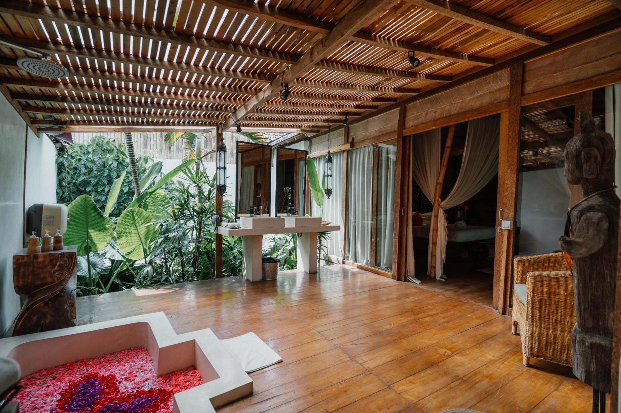 Kropak Canggu Экстерьер фото